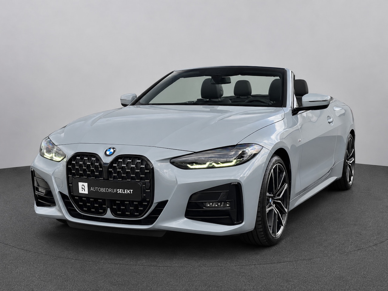 BMW 4-serie Cabrio - 420i M-Sport | Brooklyn Grey | Harman Kardon | 19 inch | Facelift | Widescreen | Stoelverw - AutoWereld.nl