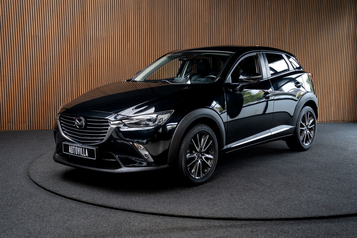 Mazda CX-3 - 1.5 SkyActiv-D 105 HUD Leer Bose Camera ACC Navi Entry & Go PDC Stoelverwarming Climate C. - AutoWereld.nl