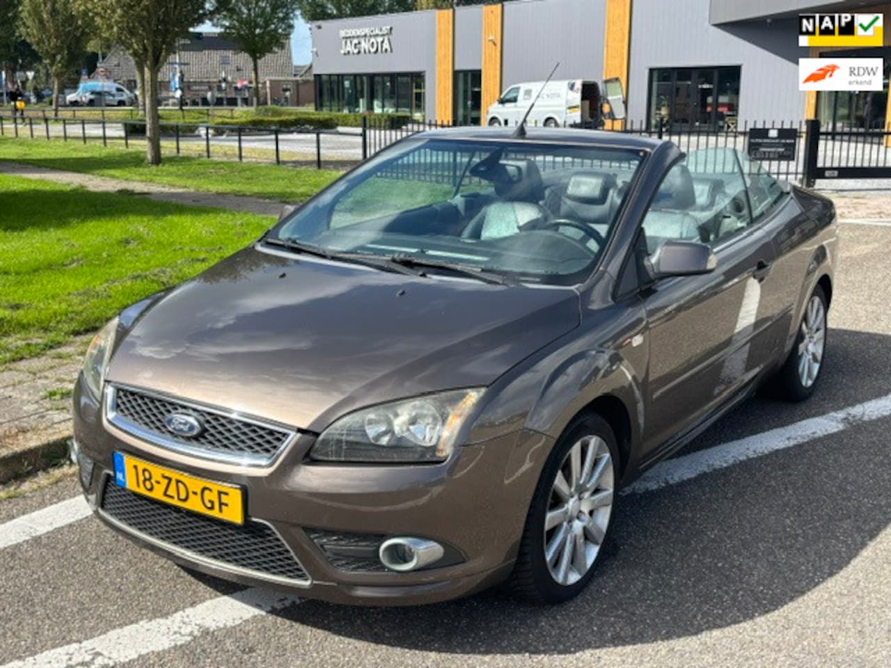 Ford Focus Coupé-Cabriolet - 1.6-16V Titanium ECC Audio-CD/MP3 Leder Cruisecontrol PDC LMV 17" EBD ABS Dealeronderh. Ap - AutoWereld.nl