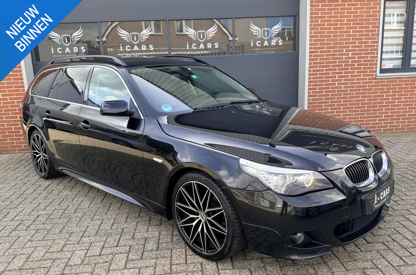BMW 5-serie Touring - 523i M sportpakket PANO LEER NAVI - AutoWereld.nl