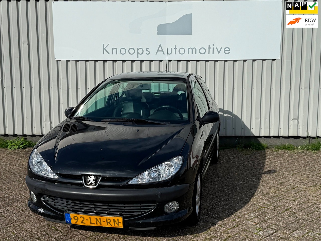 Peugeot 206 - 1.6-16V XS Premium leder bekleed - AutoWereld.nl
