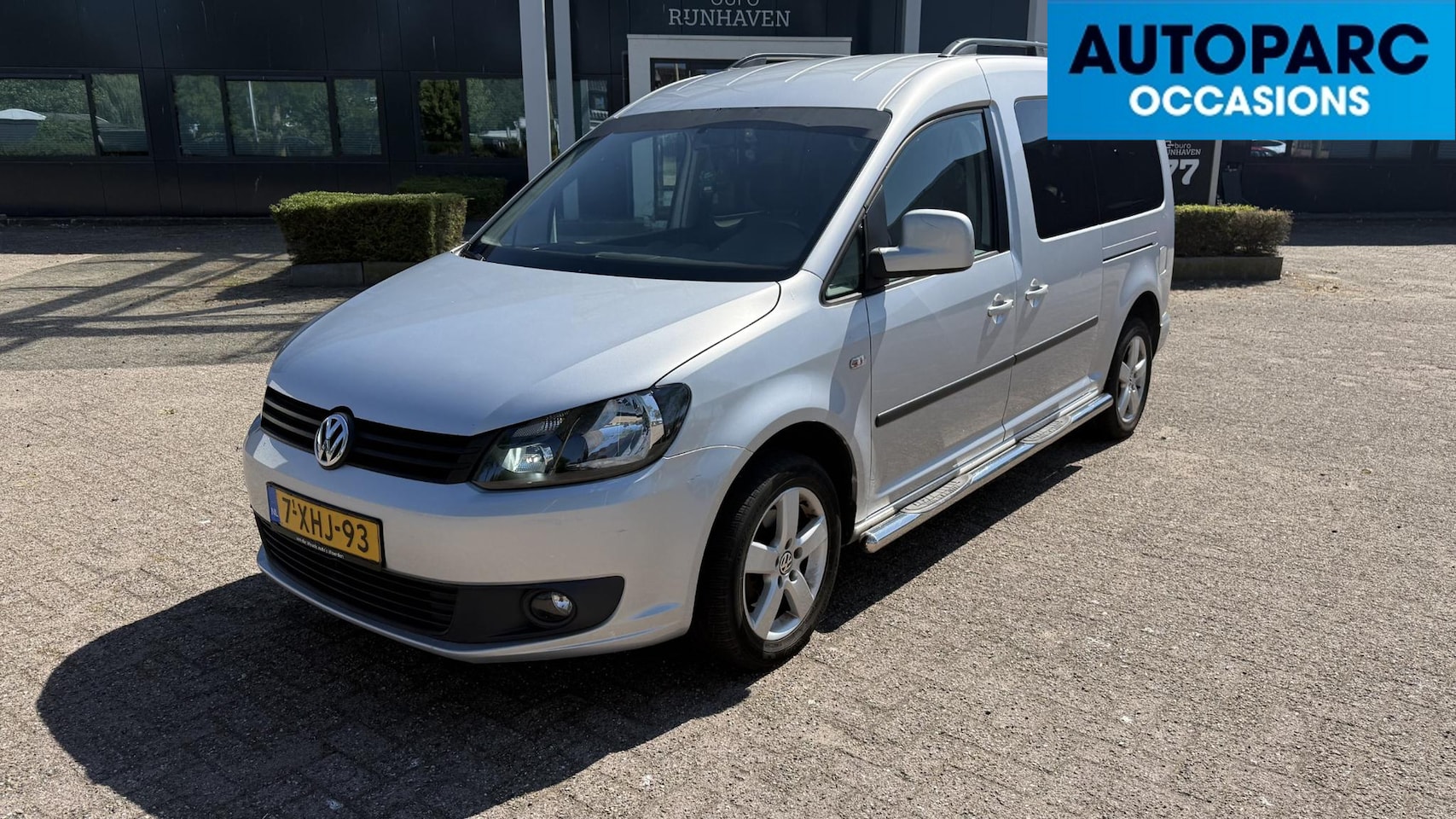 Volkswagen Caddy Maxi - 1.6 TDI Trendline 1.6 TDI Trendline , AUTOMAAT, AIRCO, NAVI, INRIJPLAAT VOOR ROLSTOEL/SCOOTMOBIEL, EXPORTPRI - AutoWereld.nl