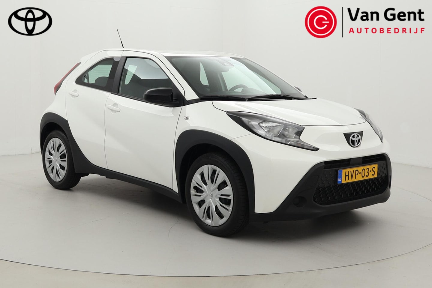 Toyota Aygo X - 1.0 VVT-i MT Play | Apple Carplay / Android Auto | Adaptive Cruise | Airco | Camera | Rijs - AutoWereld.nl