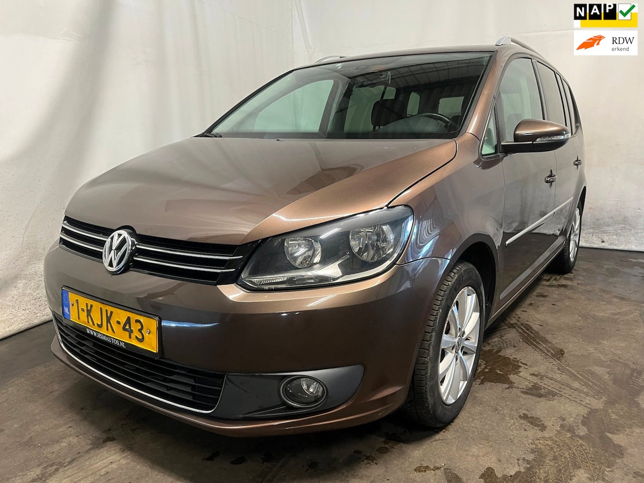 Volkswagen Touran - 1.2 TSI Highline BlueMotion 7p. HAGELSCHADE! - AutoWereld.nl