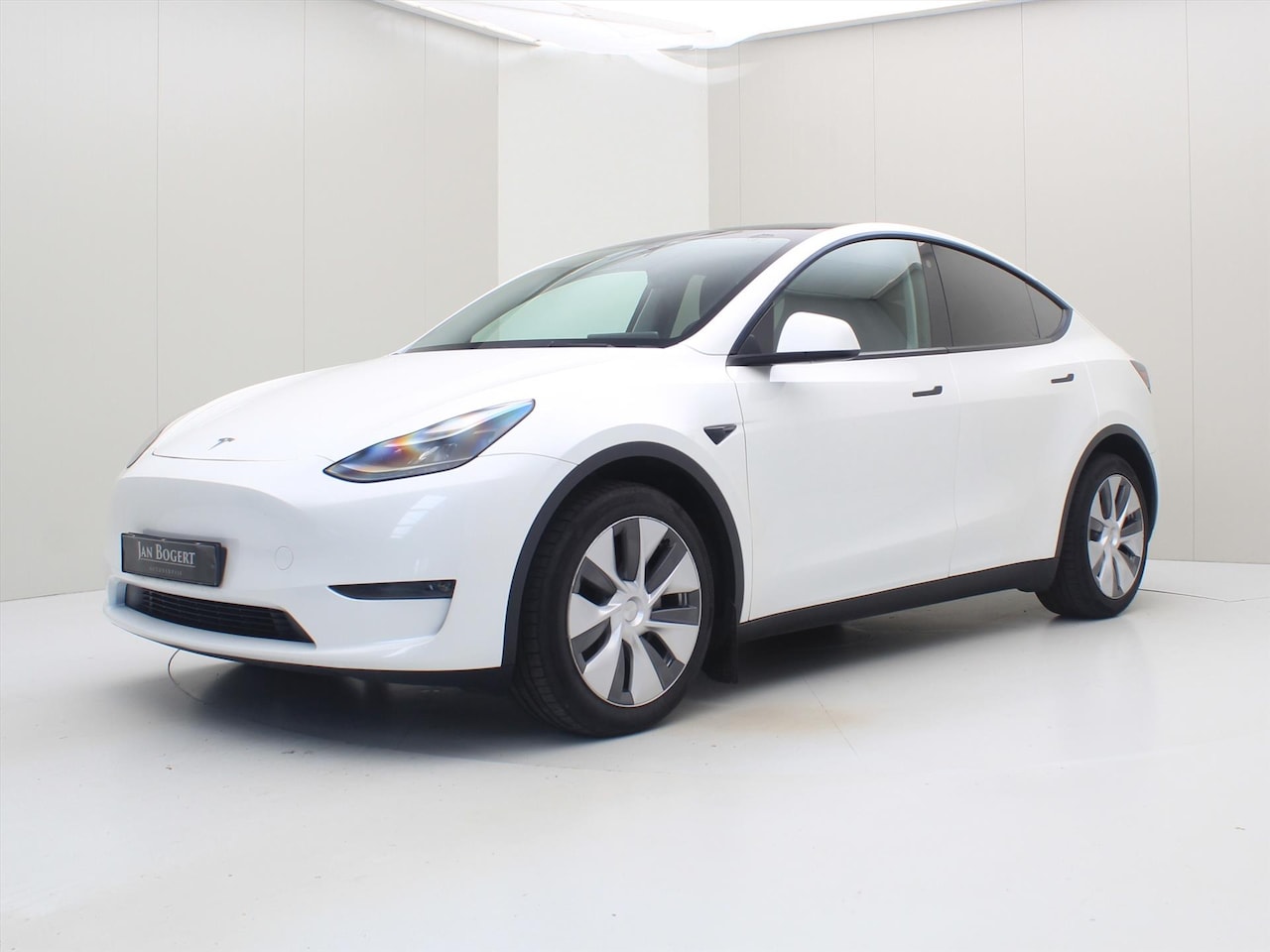 Tesla Model Y - Long Range AWD 75kWh 351pk 93.4% SoH [ TREKHAAK+AMD RYZEN+AUTOPILOT+19 INCH+PREMIUM AUDIO - AutoWereld.nl