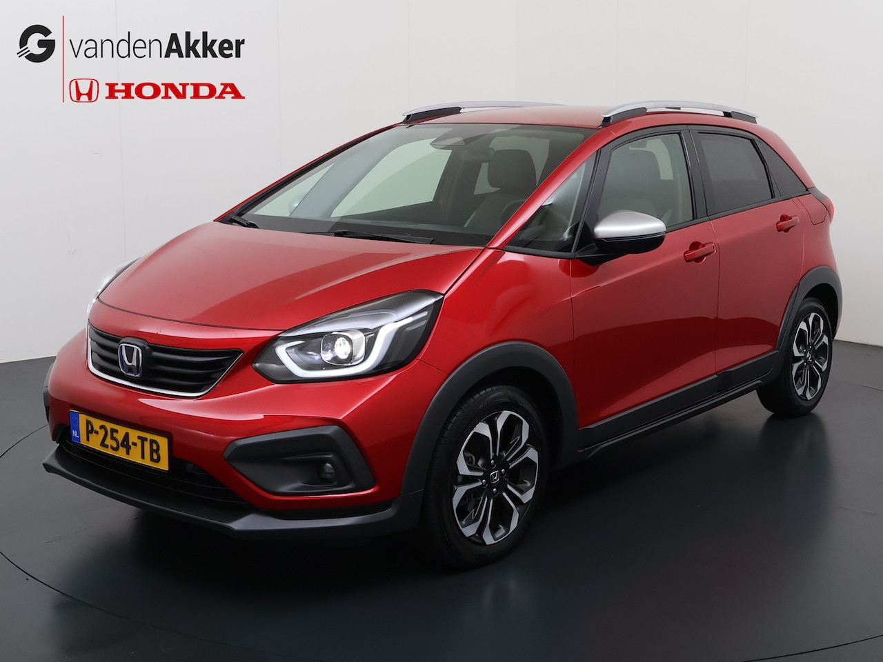 Honda Jazz - 1.5 i-MMD 109pk Hybrid CVT Crosstar Nwe All Season Banden en Afneembare Trekhaak - AutoWereld.nl