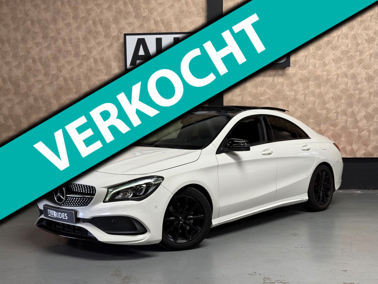 Mercedes-Benz CLA-Klasse - 180 Business Solution AMG | Pano | Sfeerverlichting | Stoelverwarming | NAP - AutoWereld.nl