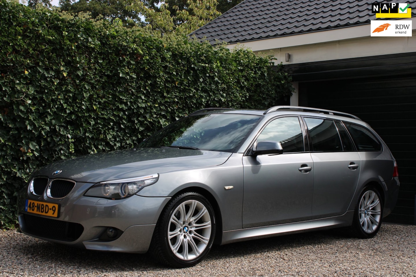 BMW 5-serie Touring - 520i Corporate Lease Business Line Sport | M-pakket | Panorama dak - AutoWereld.nl
