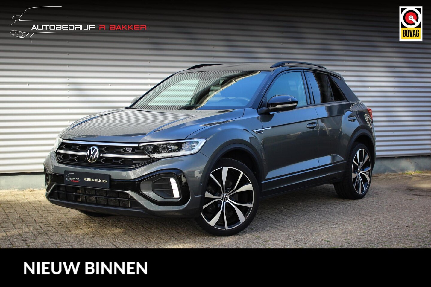 Volkswagen T-Roc - 1.5 TSI R-Line // Black Style | Trekhaak | IQ.Lights | Camera | Navi. | Stoelverwarming | - AutoWereld.nl