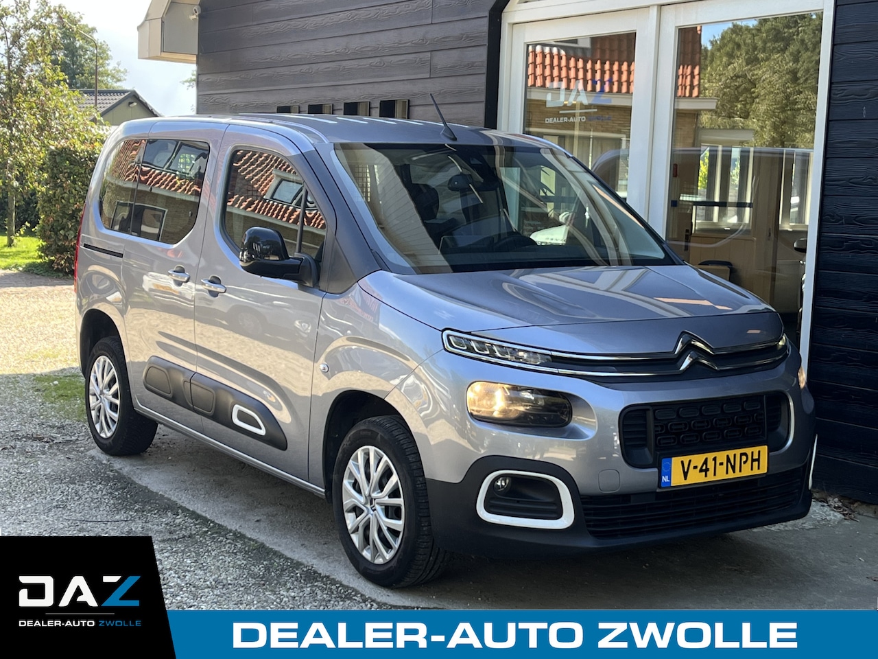 Citroën Berlingo - 1.2 PureTech Club 5 persoons/Navi/Camera - AutoWereld.nl
