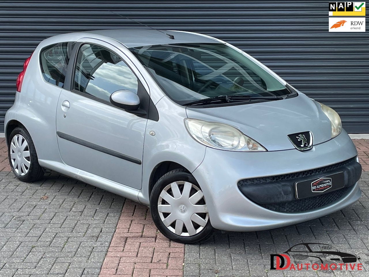 Peugeot 107 - 1.0-12V XS Airco | Elektr Ramen | Toerenteller | Super Zuinig - AutoWereld.nl
