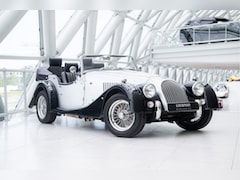 Morgan 4/4 - 2000 | 4 seater | Two Tone | Reservewiel |