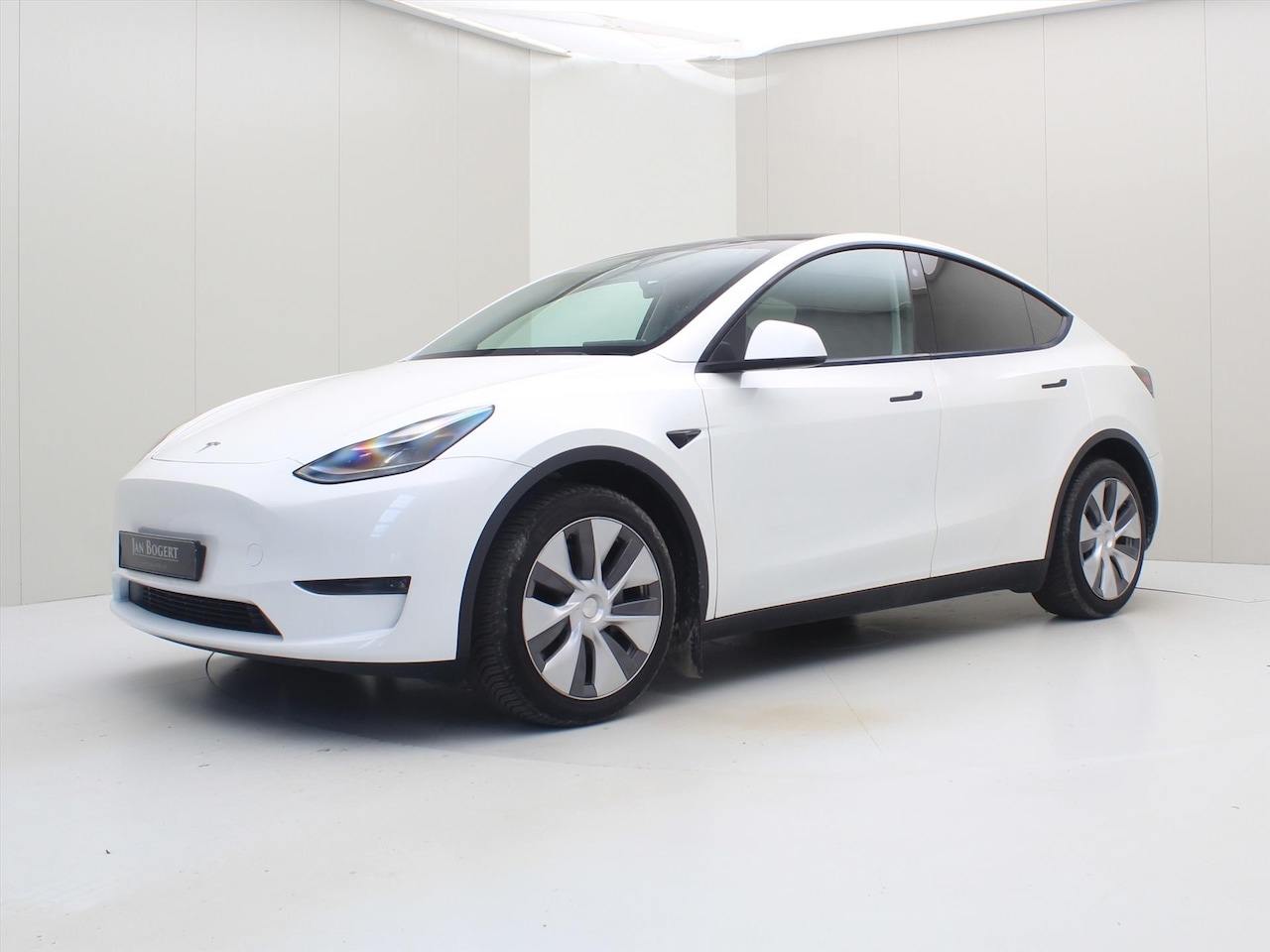 Tesla Model Y - Long Range AWD 75kWh 351pk 91.9% SoH [ TREKHAAK+AMD RYZEN+AUTOPILOT+19 INCH+PREMIUM AUDIO - AutoWereld.nl