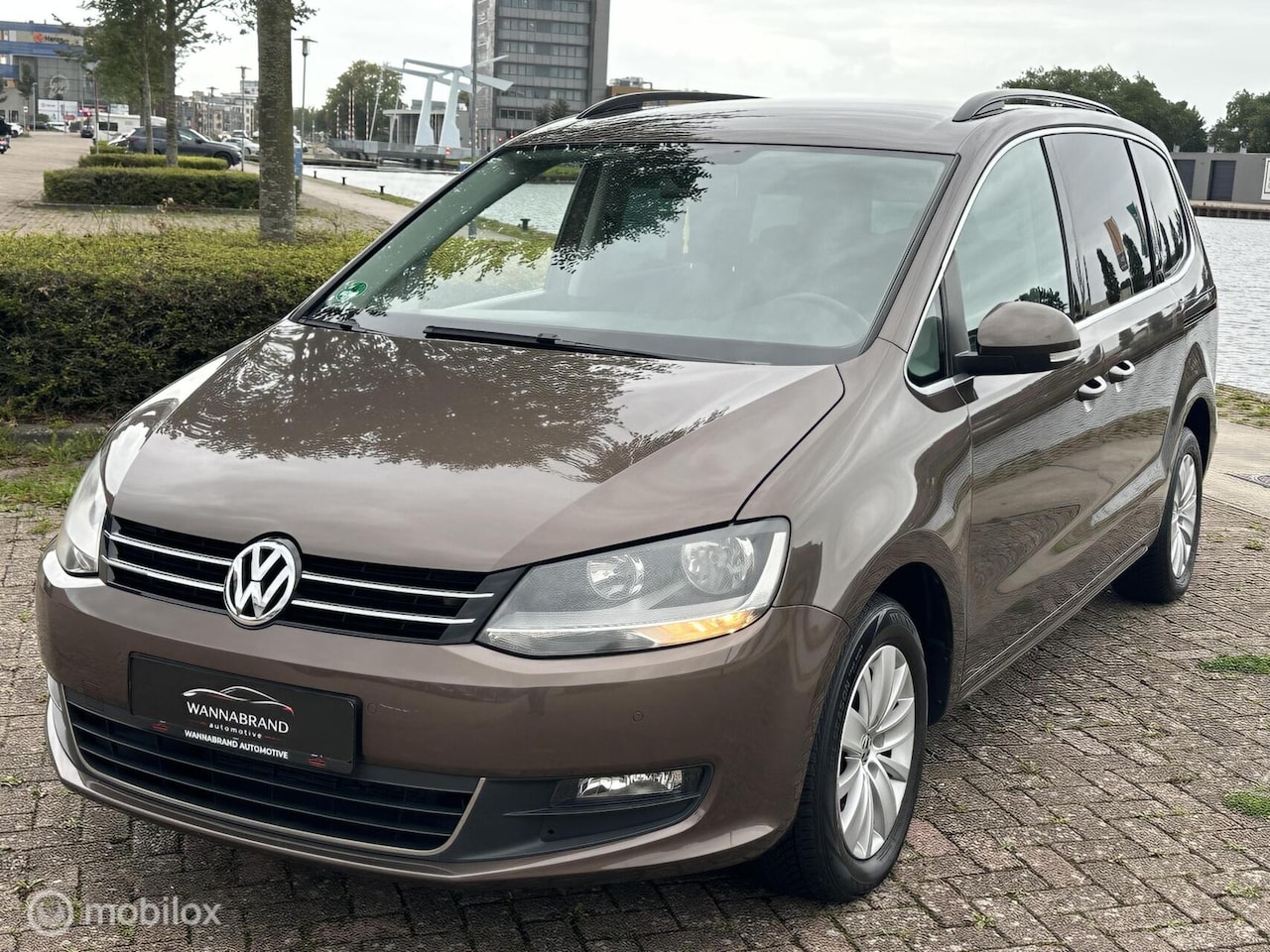 Volkswagen Sharan - 1.4 TSI DSG 7-Persoons | Navi | Stoelverwarming - AutoWereld.nl