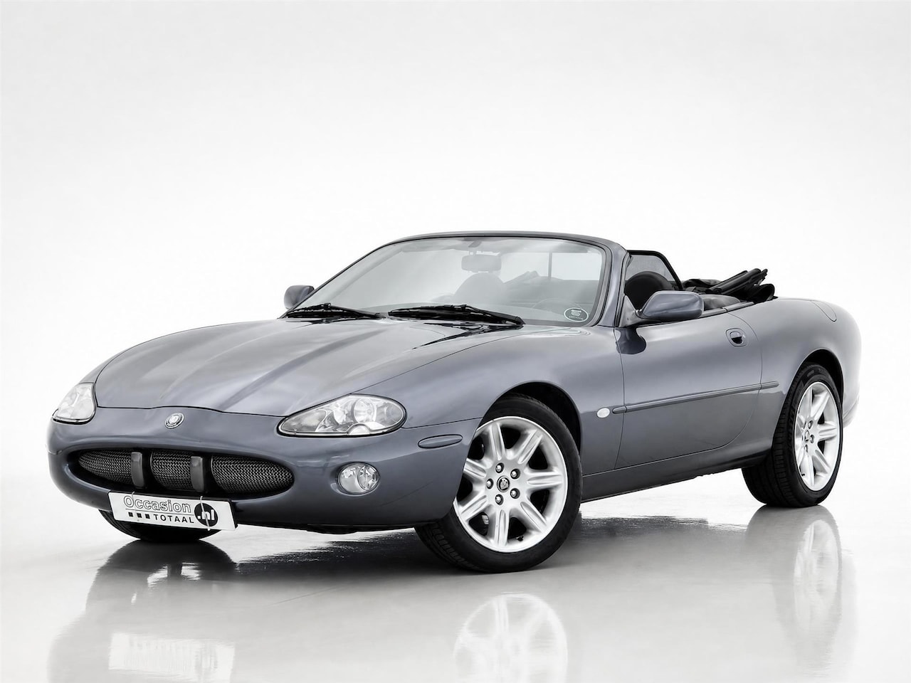 Jaguar XK8 - 4.0 V8 Convertible 4.0 V8 Convertible - AutoWereld.nl