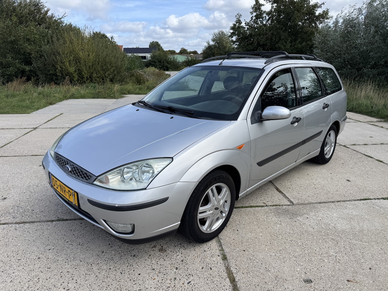 Ford Focus Wagon - 1.6-16V airco dakdragers stuurbekr. nw apk - AutoWereld.nl