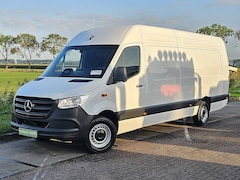 Mercedes-Benz Sprinter - 317 1.9 CDI L4H2 Base Cruise control, Airco, Pdc, Navi, Camera, Lane-assist, Stoelverwarmi