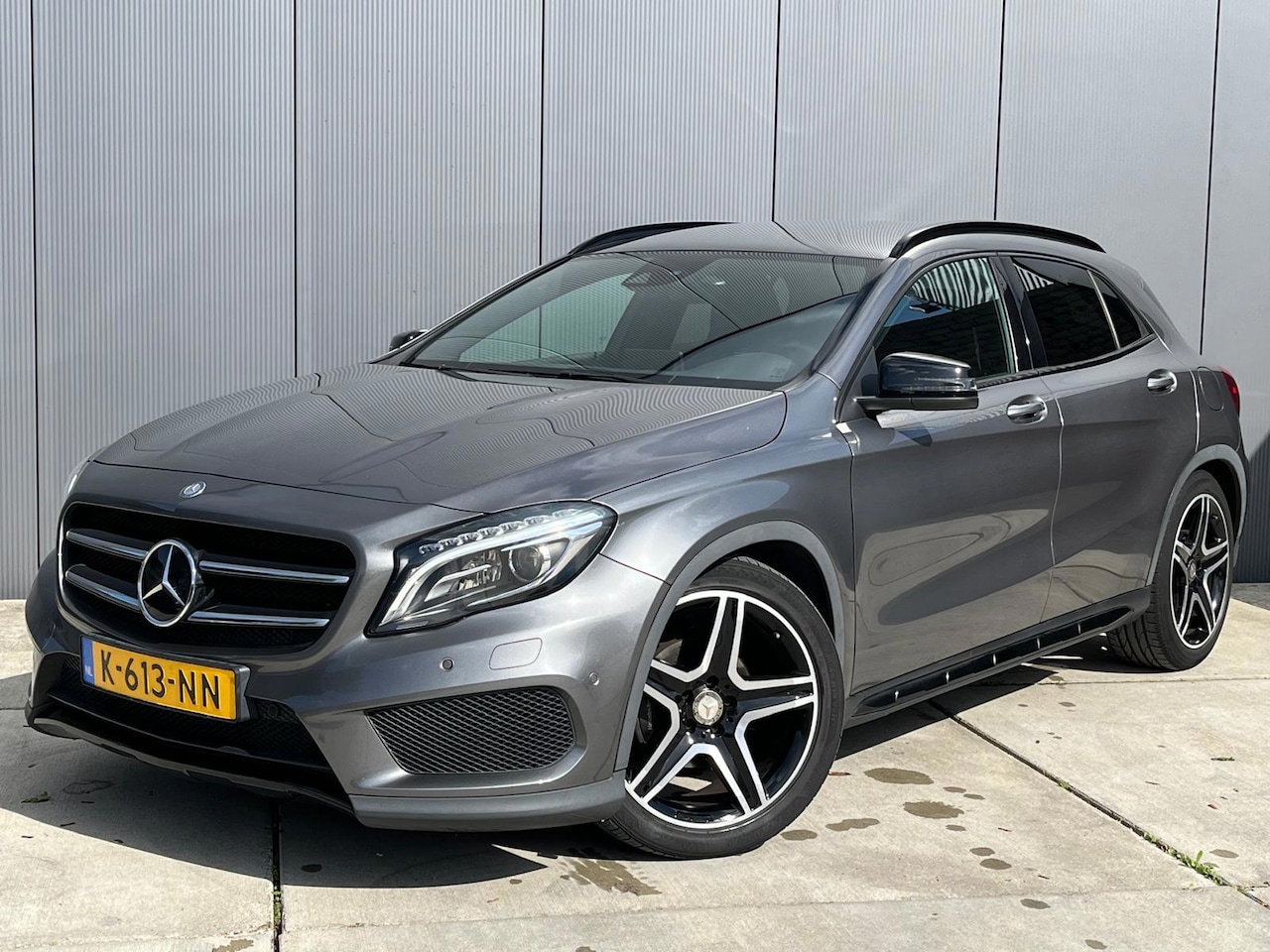 Mercedes-Benz GLA-Klasse - 180 Prestige AMG Automaat | Adaptive Cruise Control | Climate Control | Stoelverwarming | - AutoWereld.nl