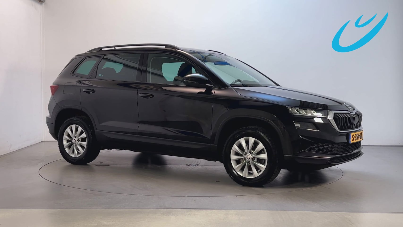 Skoda Karoq - 1.5 TSI DSG ACT Business Edition Navigatie Trekhaak DAB+ App-Connect - AutoWereld.nl
