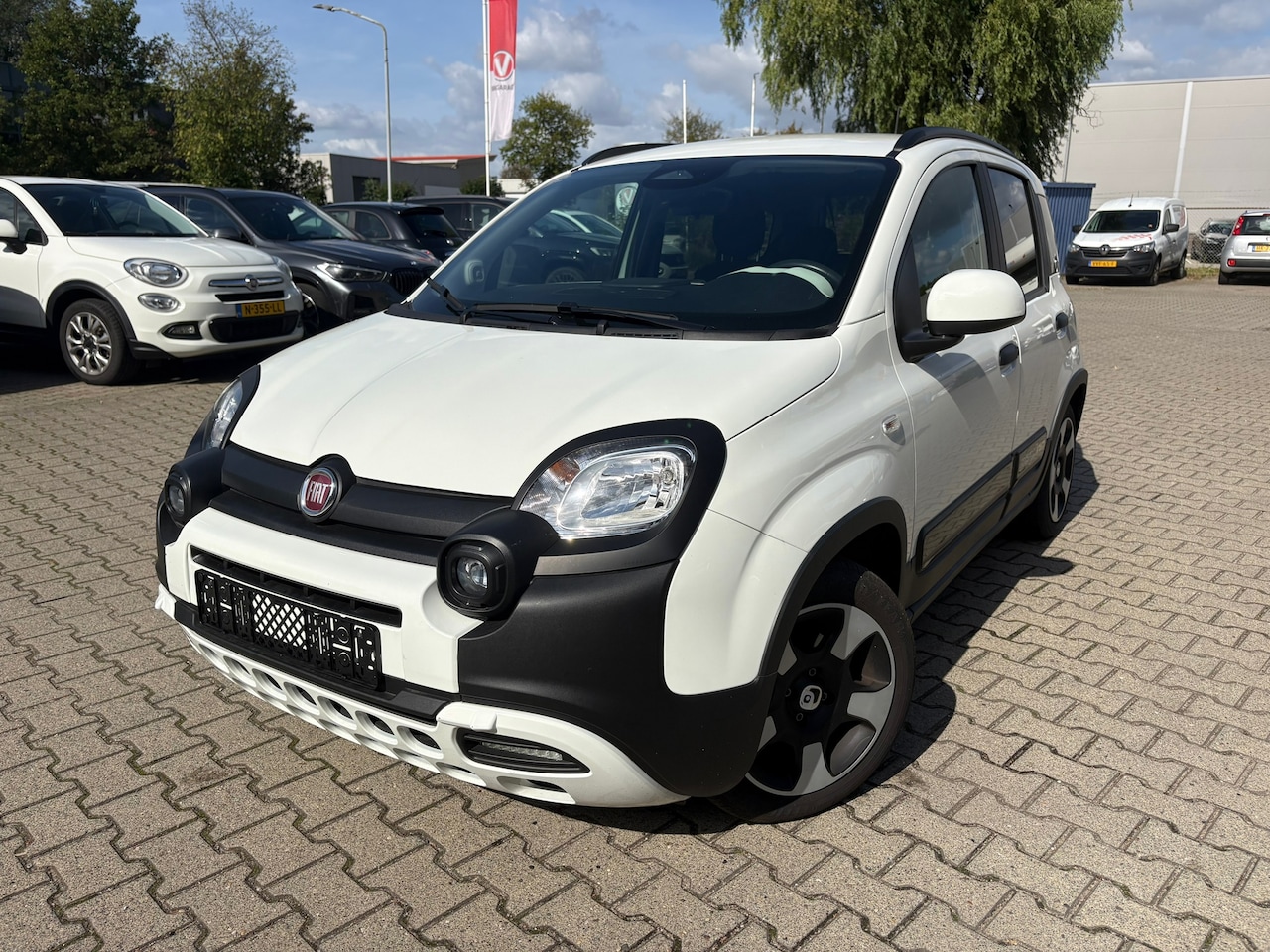 Fiat Panda - 1.0 Hybrid Pandina 1.0 Hybrid Pandina (BOVAG/RIJKLAARPRIJS) - AutoWereld.nl