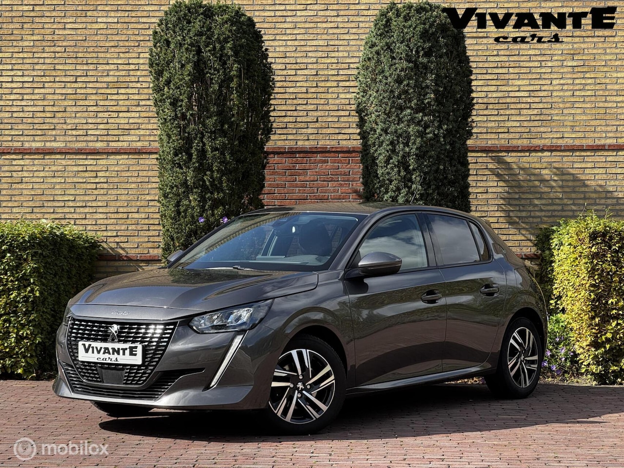 Peugeot 208 - 1.2 PureTech Allure 3D-Cockpit*360-Camera*Carplay - AutoWereld.nl
