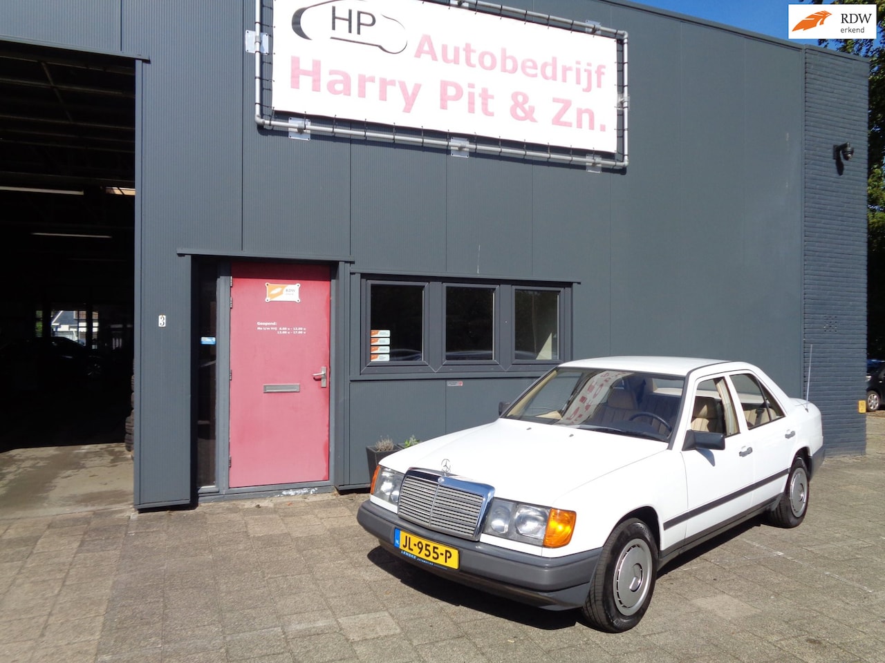 Mercedes-Benz 200-500 (W124) - 230 E Automaat, Zeer mooi! - AutoWereld.nl