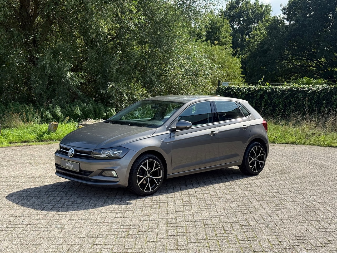 Volkswagen Polo - 1.0 TSI Highline R-LINE VELGEN I CARPLAY I PDC I STOELVER I NWE APK - AutoWereld.nl