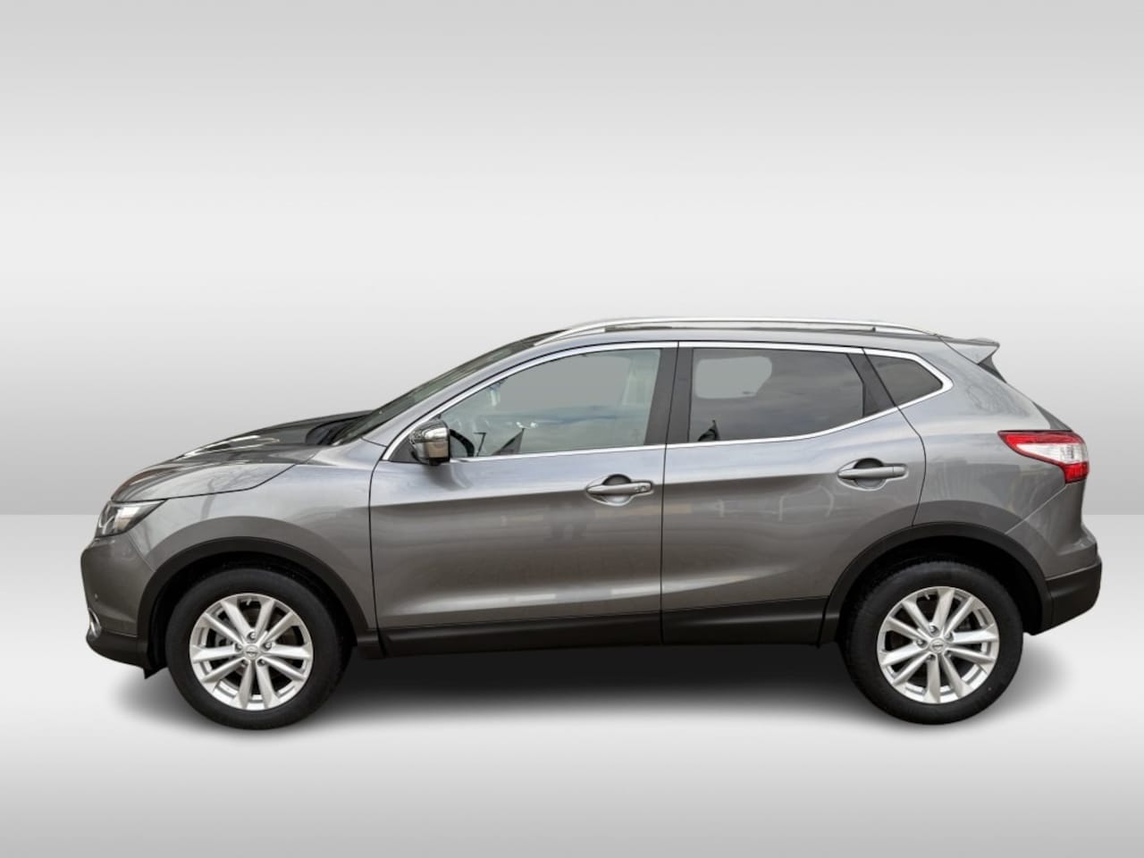 Nissan Qashqai - 1.2 Connect Edition Nl auto lage stand lees tekst verbruik iets olie 1 liter op 1400 km da - AutoWereld.nl