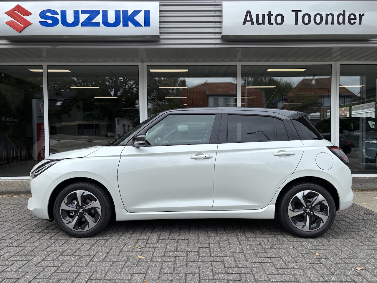 Suzuki Swift - 1.2 Style Smart Hybrid 1.2 Style Smart Hybrid - AutoWereld.nl