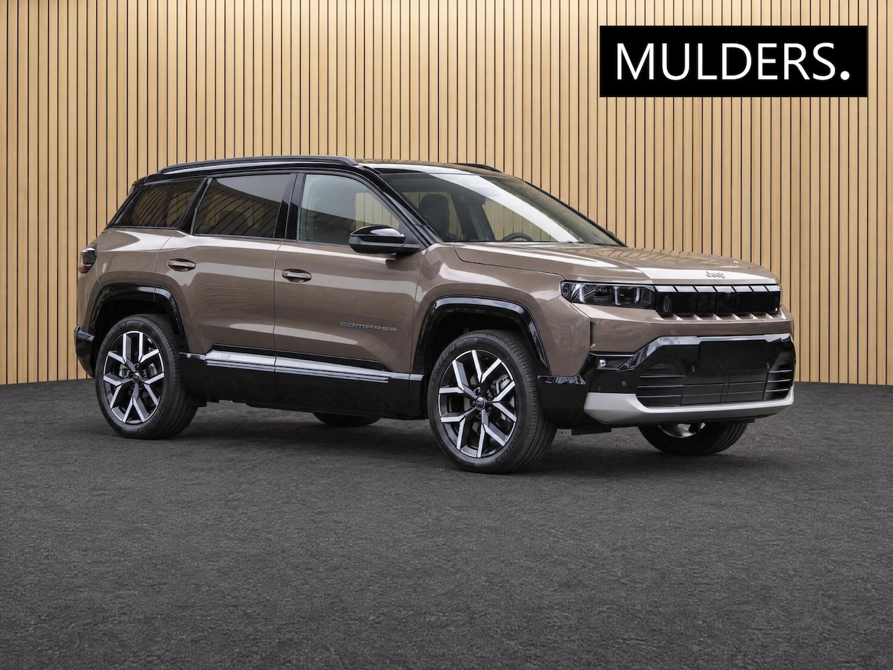 Jeep Compass - Summit 74 kWh VOORRAAD KORTING - AutoWereld.nl