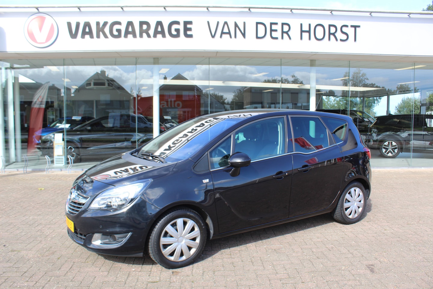 Opel Meriva - 1.4 Turbo Cosmo 1.4 Turbo Cosmo , 120pk Airco ,Cruise control , Stoelverwarming , Trekhaak Parkeersensoren - AutoWereld.nl