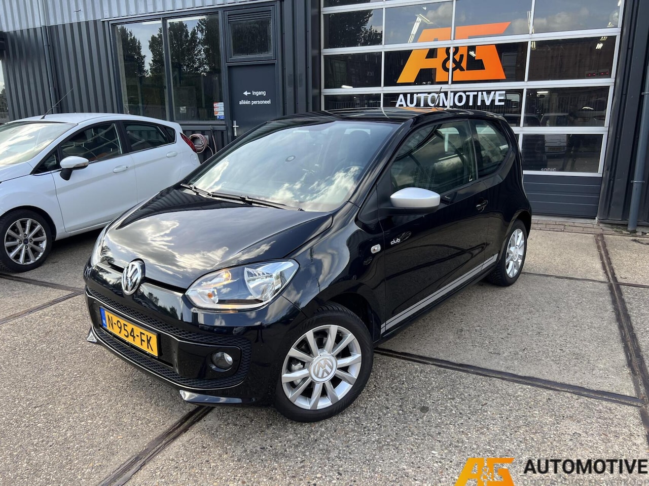 Volkswagen Up! - 1.0 high up! BlueMotion 1.0 high up! BlueMotion - AutoWereld.nl