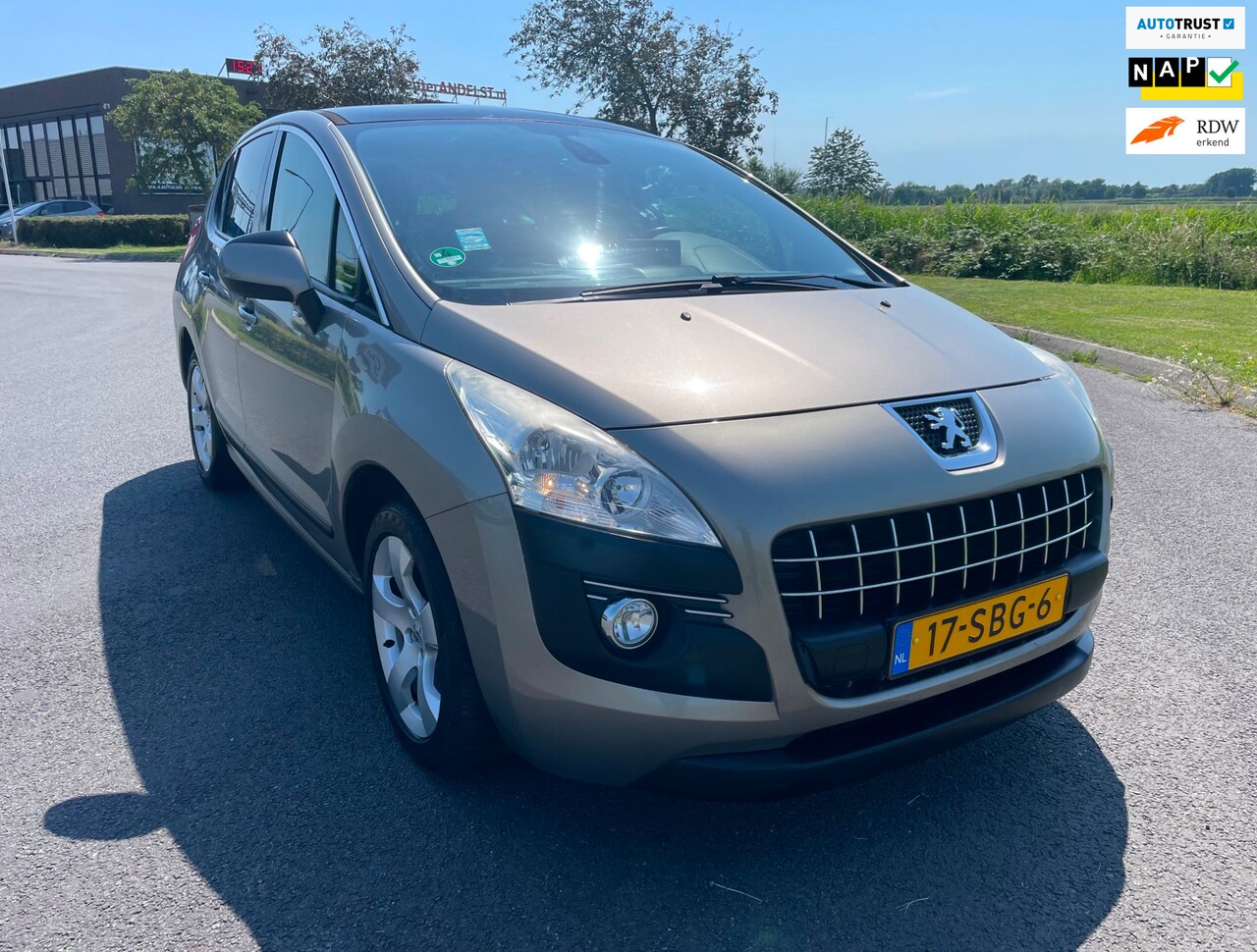 Peugeot 3008 - 1.6 VTi ST 1.6 VTi ST, Trekhaak, Pano, Navi, Pdc, Cruise/Climate control, Bluetooth, Geen import, Nap - AutoWereld.nl