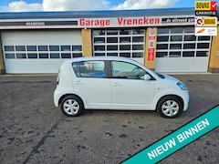 Daihatsu Sirion 2 - 1.0-12V Style