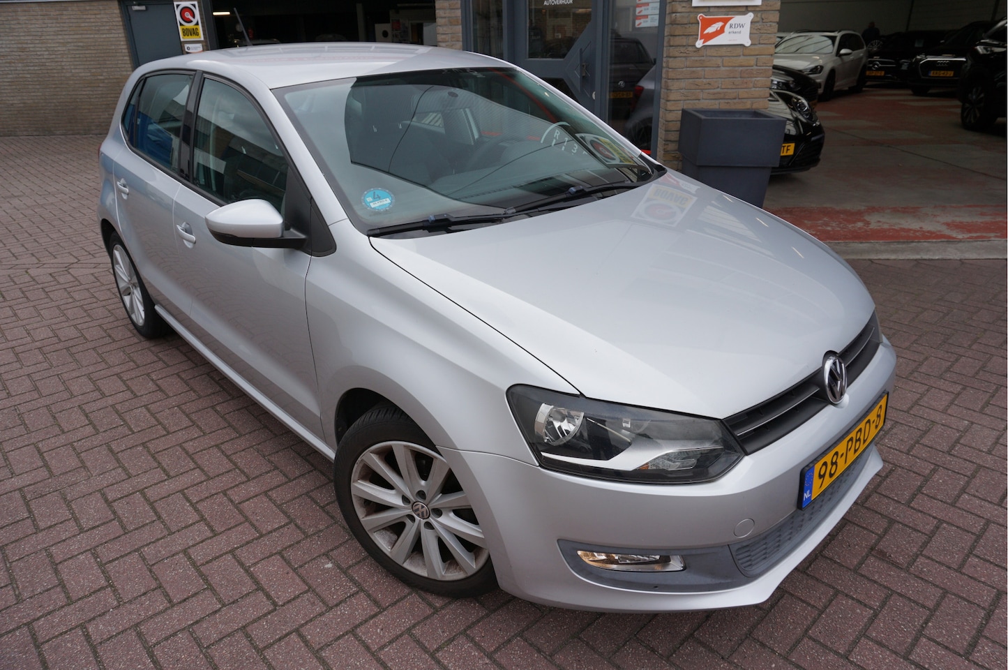 Volkswagen Polo - 1.4I-16V Comfortline - AutoWereld.nl