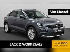Volkswagen T-Roc - 1.5 TSI Sport | Automaat | Voorstoelen verwarmd | Cruise Control | Adaptief | Digitaal ins