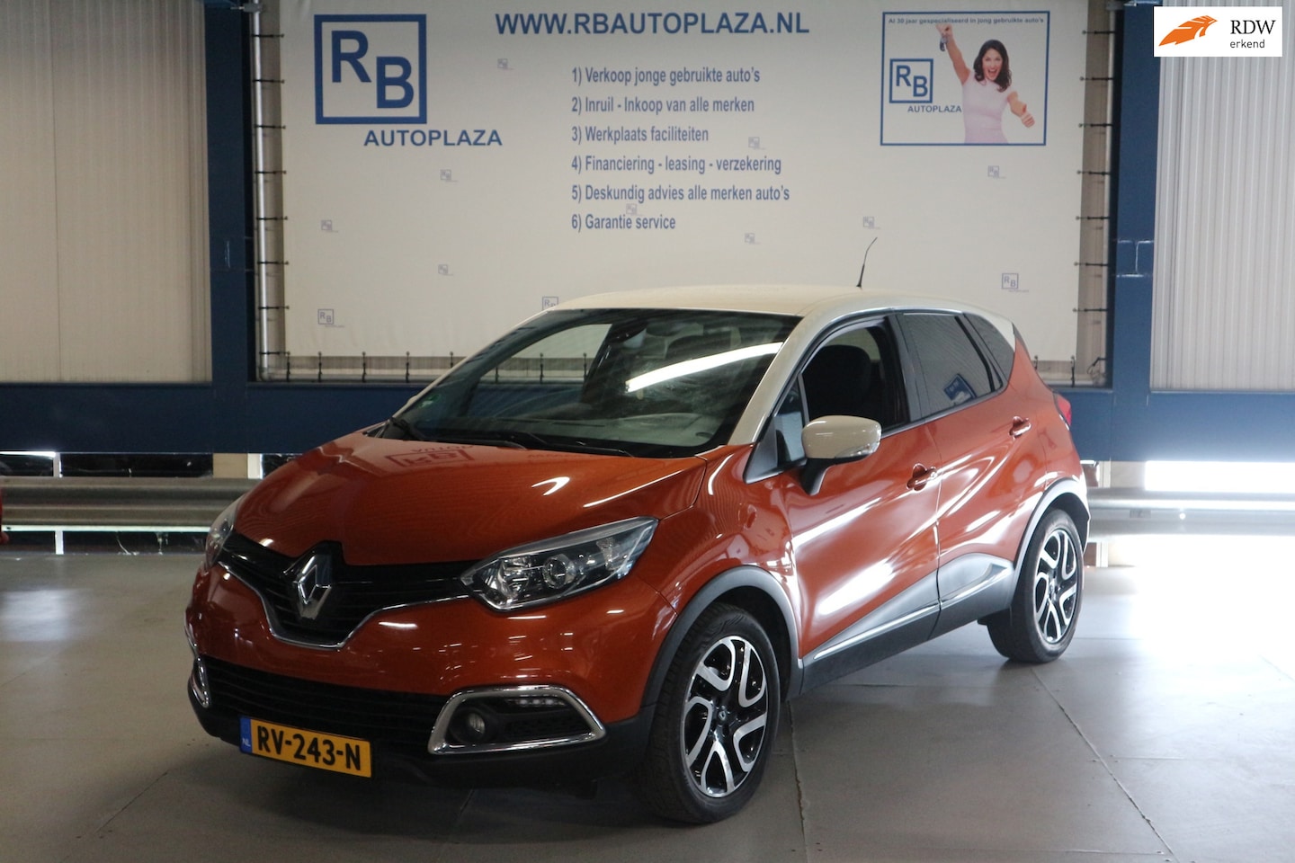 Renault Captur - 1.2 TCe Dynamique / AUTOMAAT / LEES TEKST ! - AutoWereld.nl