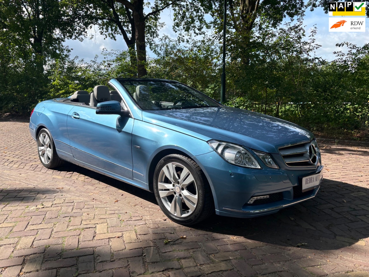 Mercedes-Benz E-klasse Cabrio - 200 CGI Avantgarde 200 CGI Avantgarde, origineel NL auto, slechts 116.000 km, indigolith blau metallic in top - AutoWereld.nl