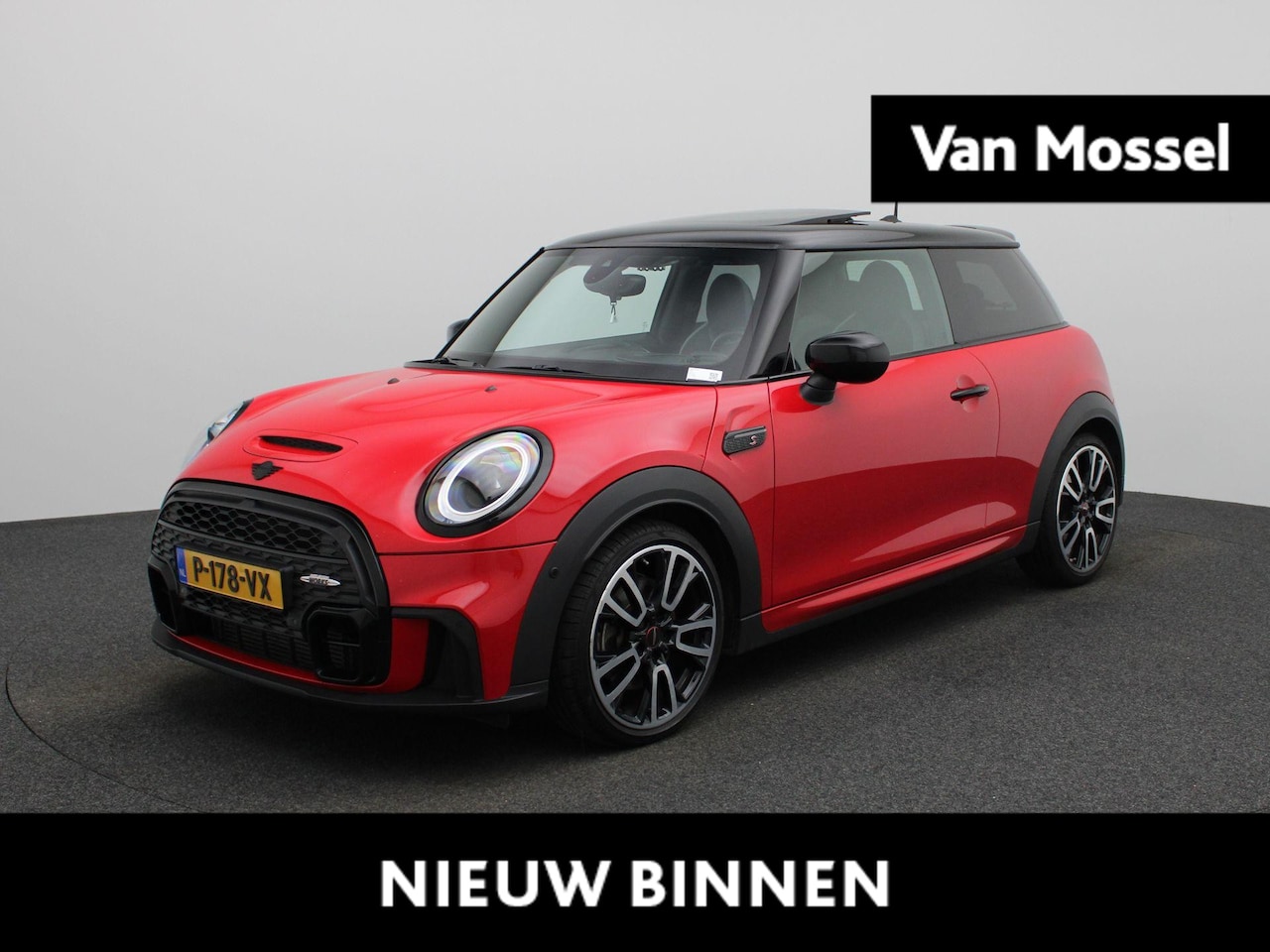 MINI 3-Deurs - 2.0 Cooper S John Cooper Works | Panoramadak | Climate Control | Cruise Control | Stoelver - AutoWereld.nl