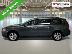 Volvo V70 - 2.5T Kinetic Garantie, Rijklaar, leder, automaat