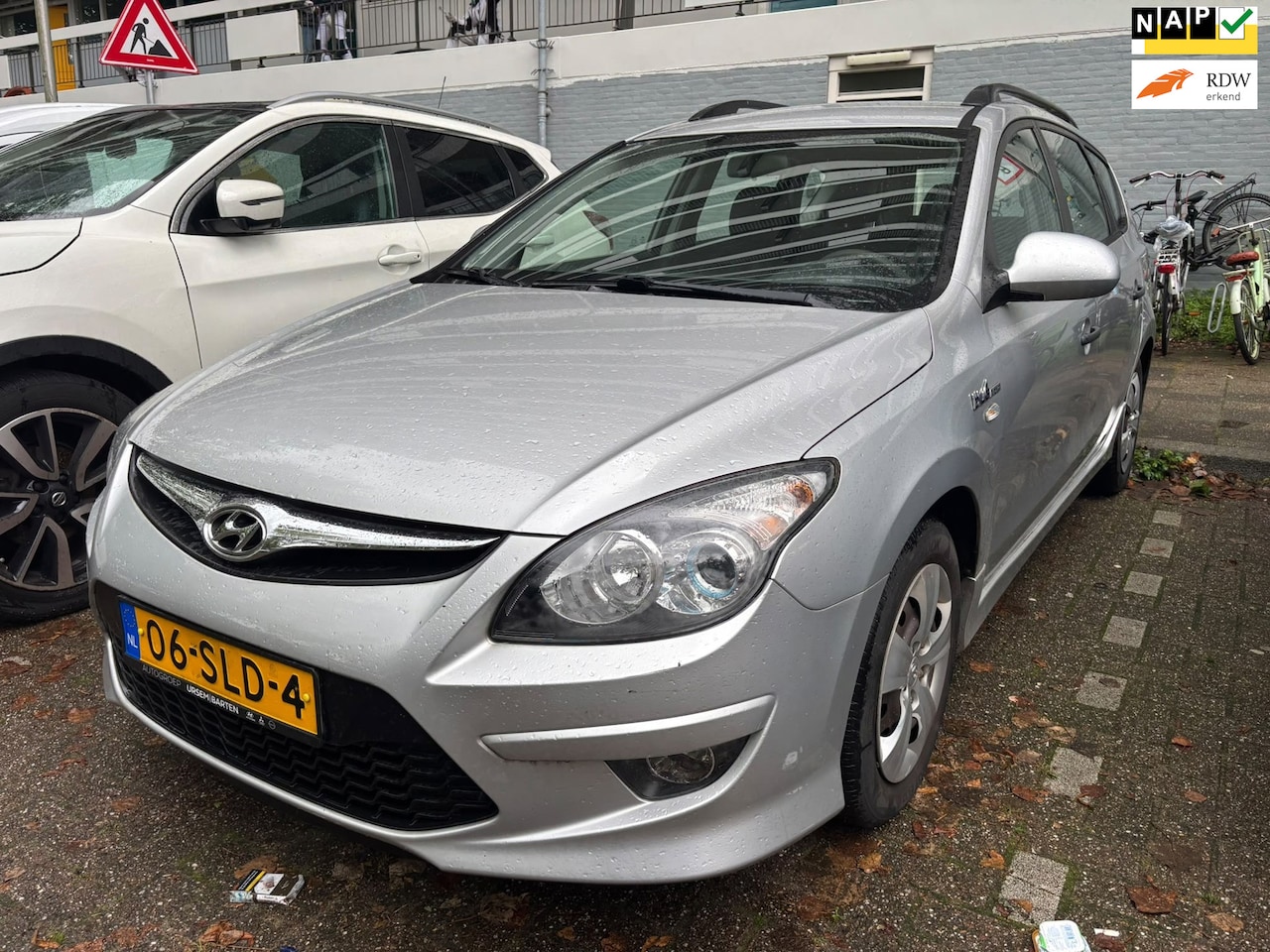 Hyundai i30 CW - 1.4i i-Drive Cool Airco - AutoWereld.nl