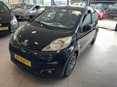 Peugeot 107 - 1.0 Envy Eerste Eig AIRCO APK 7-27 BJ 2012