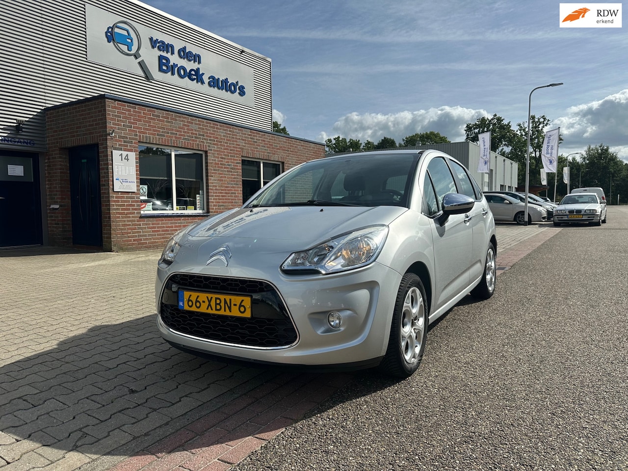 Citroën C3 - 1.4 Collection CLIMA/trekhaak/NAV/4 elektrische.ramen/cruise/audio/ - AutoWereld.nl