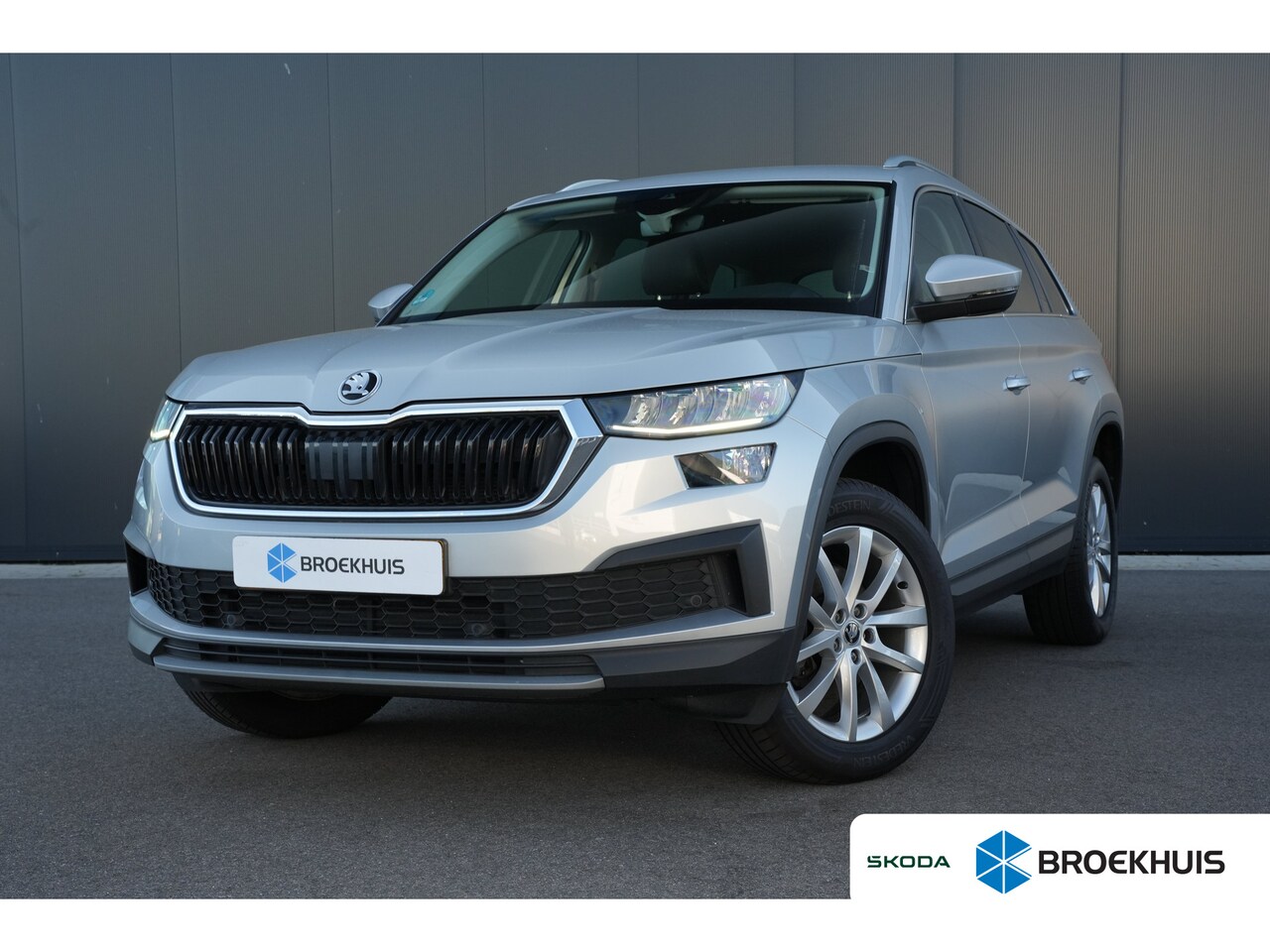 Skoda Kodiaq - 1.5 TSI 150pk Business Edition | Achteruitrijcamera | Cruise control adaptief | Trekhaak u - AutoWereld.nl