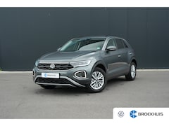 Volkswagen T-Roc - 1.0 TSI 110pk Life | Trekhaak | Camera | Adaptive Cruise | Carplay | Keyless Entry & Start