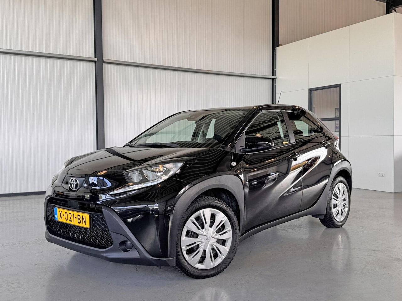 Toyota Aygo X - 1.0 VVT-i MT Play Camera|CarPlay|Adapt.Cruise| - AutoWereld.nl