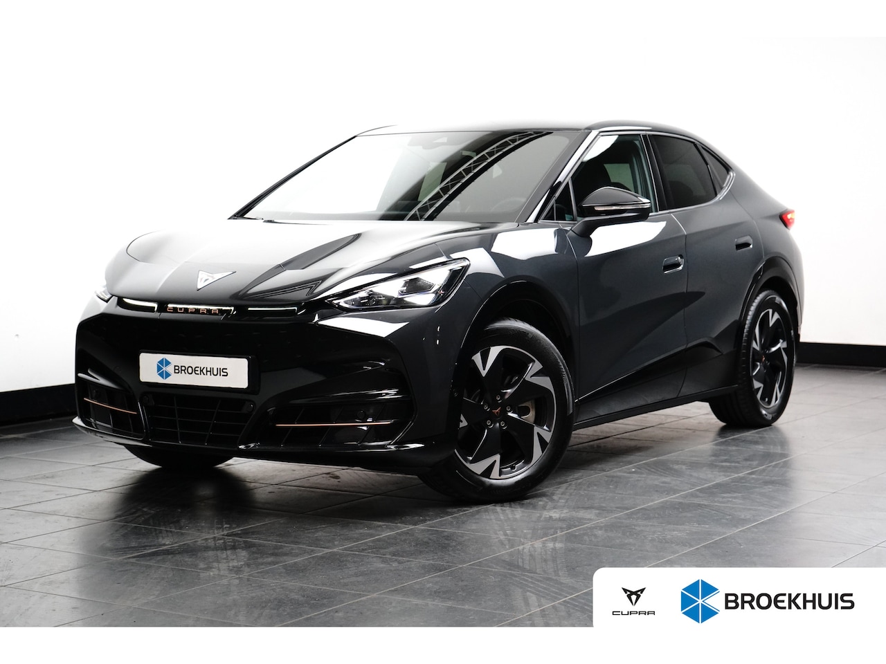 CUPRA Tavascan - 82 kWh 286pk Business | Camera | Adaptive Cruise Control | Dodehoeksensor | Keyless | Elek - AutoWereld.nl