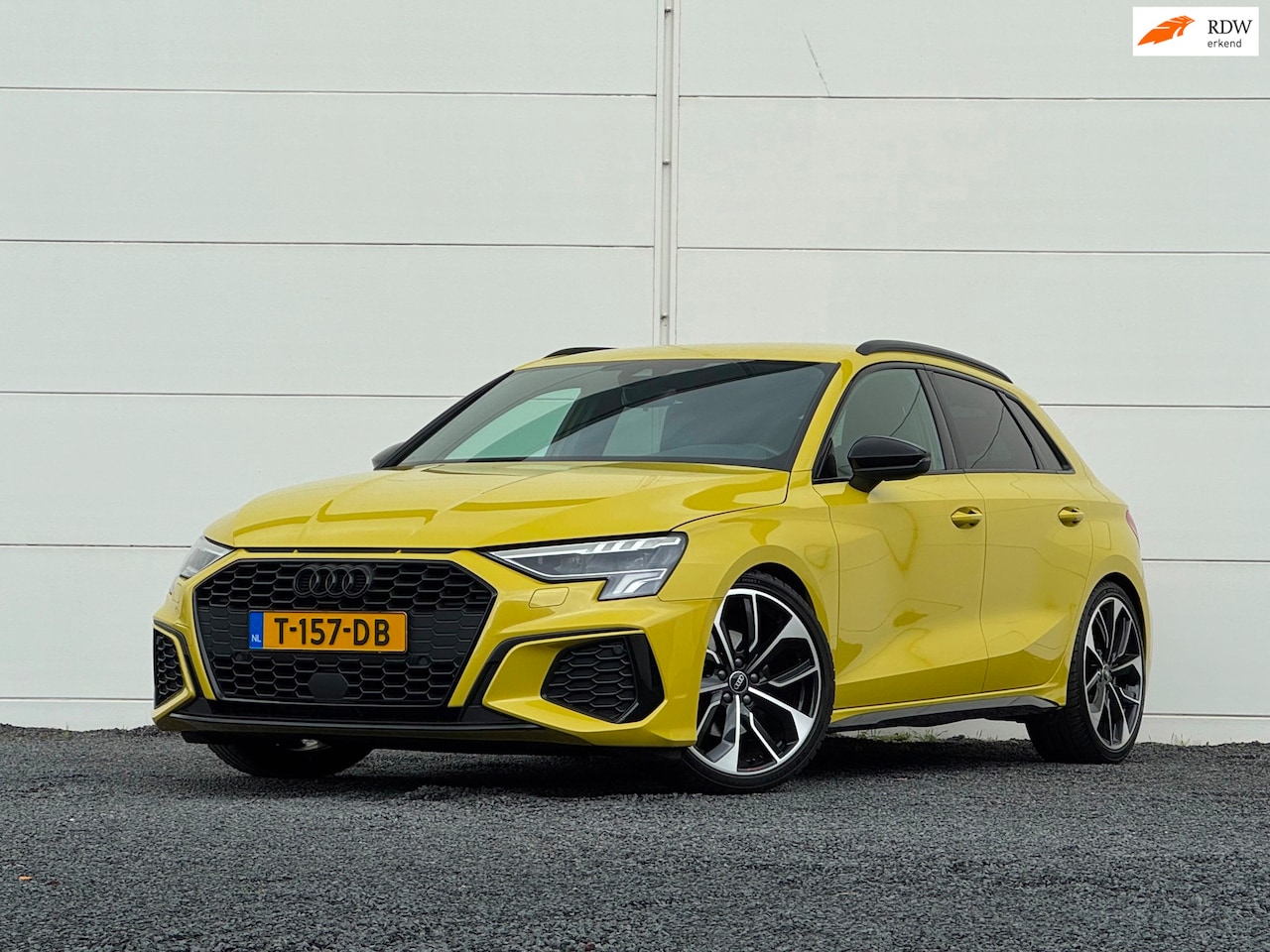 Audi A3 Sportback - 35 TFSI S-Line B&O Adapt Cruise Standkachel Apple carplay Verlaagde carrosserie - AutoWereld.nl