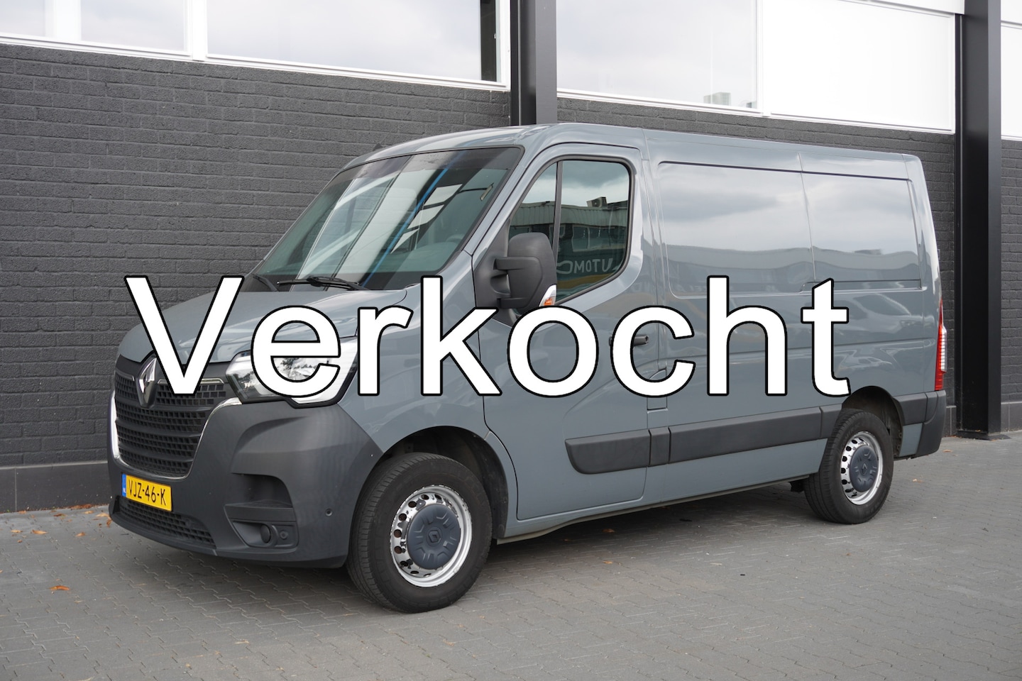 Renault Master - 2.3 dCi 135PK EURO 6 - Airco - Navi - Cruise - €14.900,- Excl. - AutoWereld.nl
