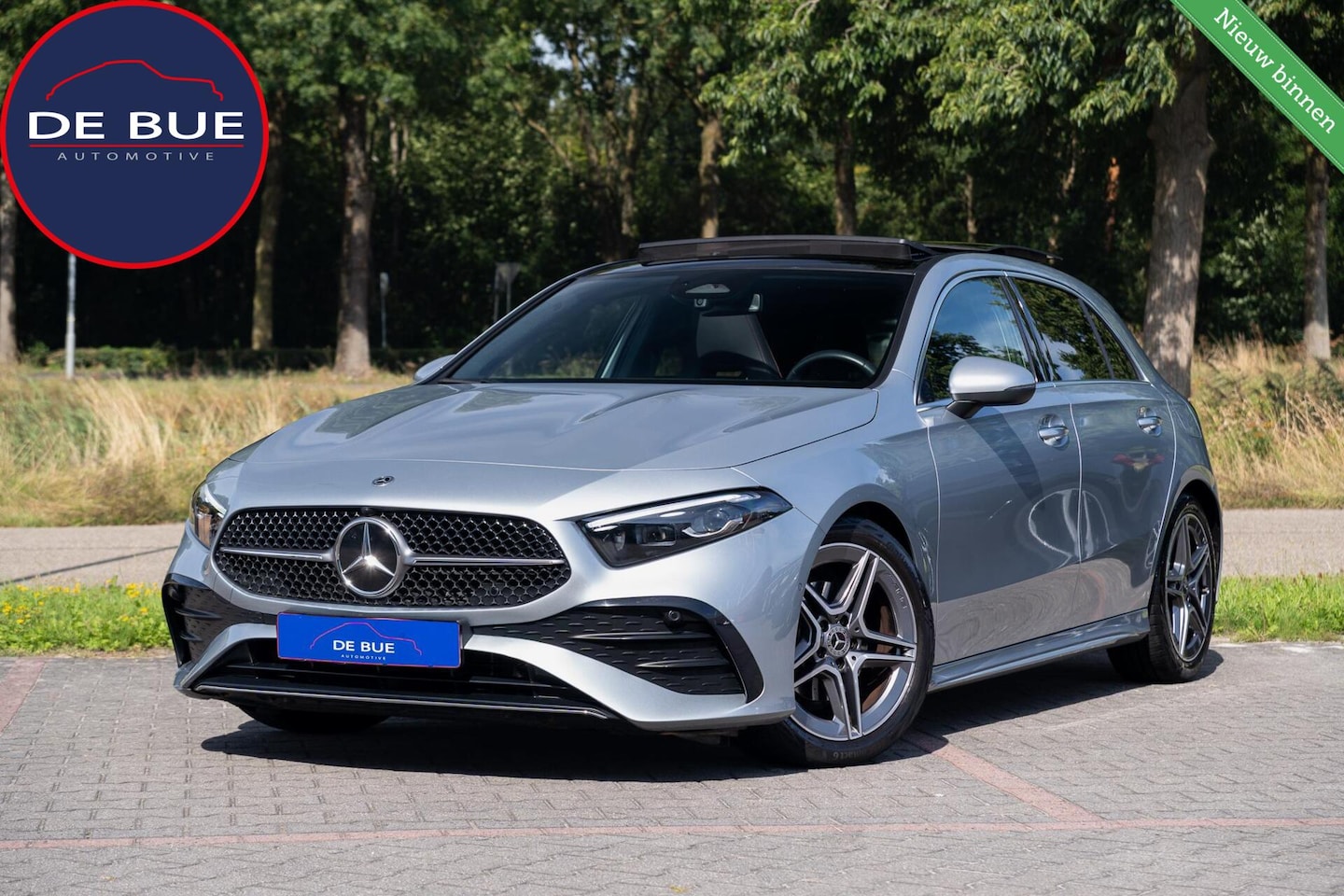 Mercedes-Benz A-klasse - 180 AMG Line|BTW|Facelift|Panoramadak|Sfeerverlichting|CarPlay|LED|Org NL NAP|1 Eig|Dealer - AutoWereld.nl
